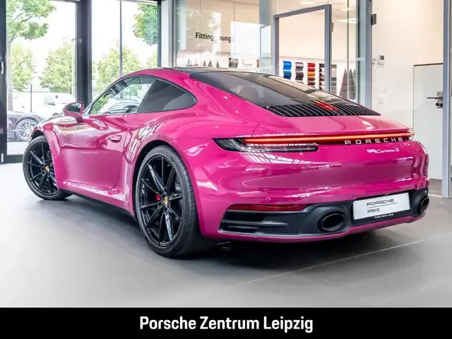 Porsche 992