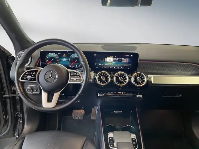 Mercedes-Benz GLB 180