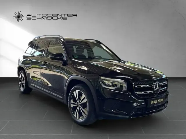 Mercedes-Benz GLB 180