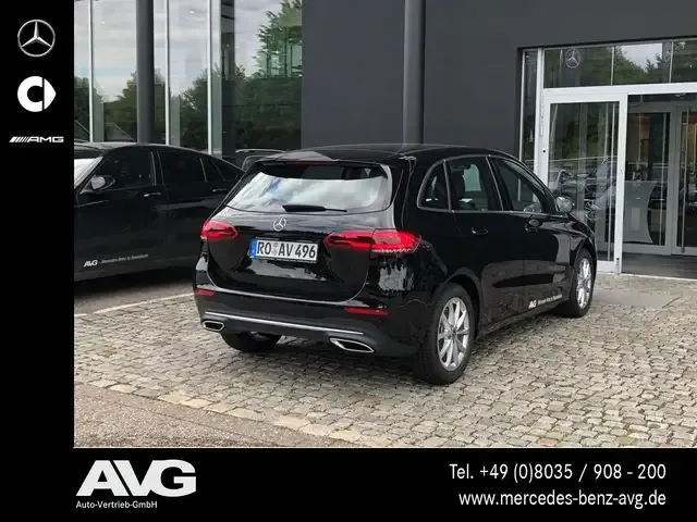 Mercedes-Benz B 200