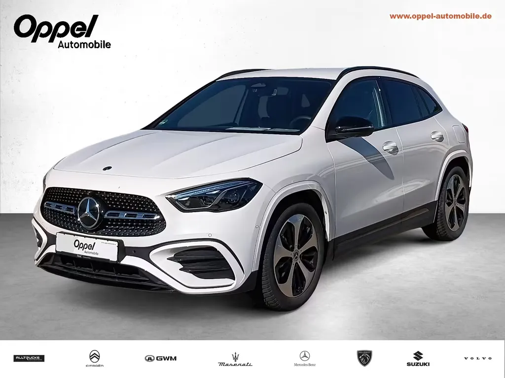 Mercedes-Benz GLA 200