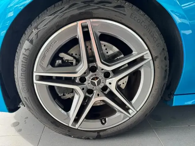 Mercedes-Benz CLA 200