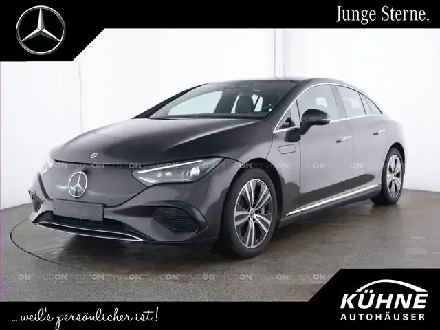 Mercedes-Benz EQE 300