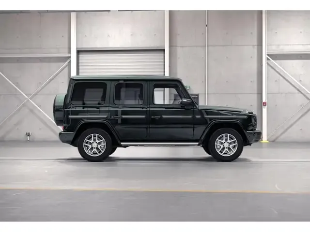 Mercedes-Benz G 400