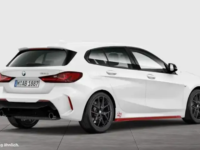 BMW 128