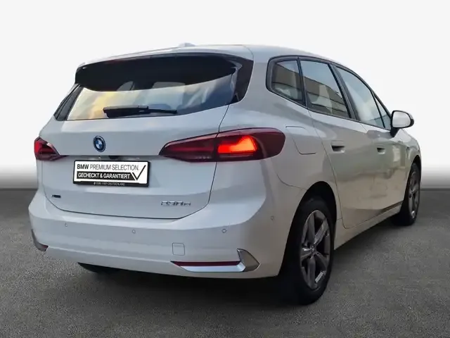 BMW 230