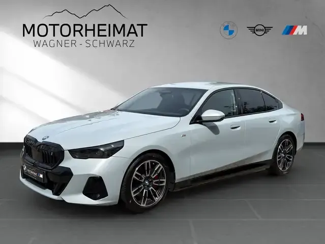 BMW i5