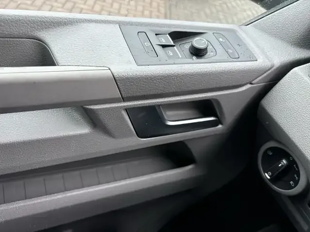 Volkswagen T6.1 Caravelle