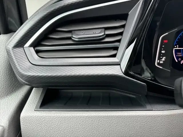 Volkswagen T6.1 Caravelle