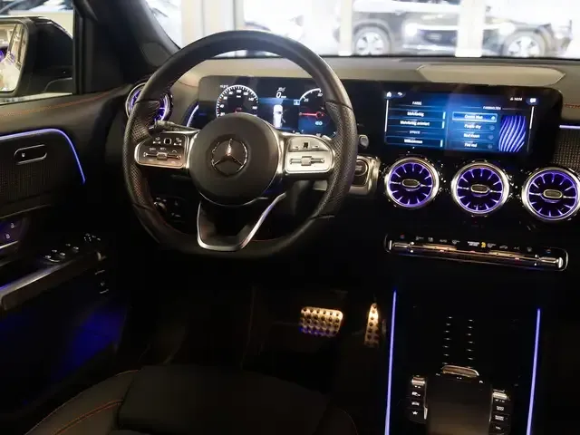 Mercedes-Benz EQB 250