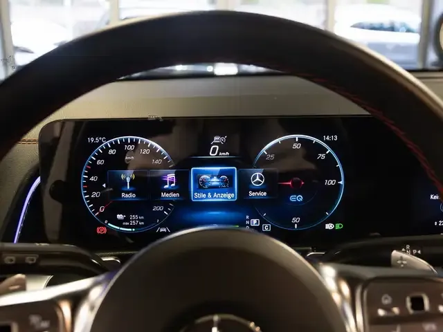 Mercedes-Benz EQB 250