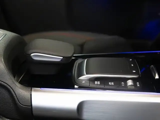 Mercedes-Benz EQB 250