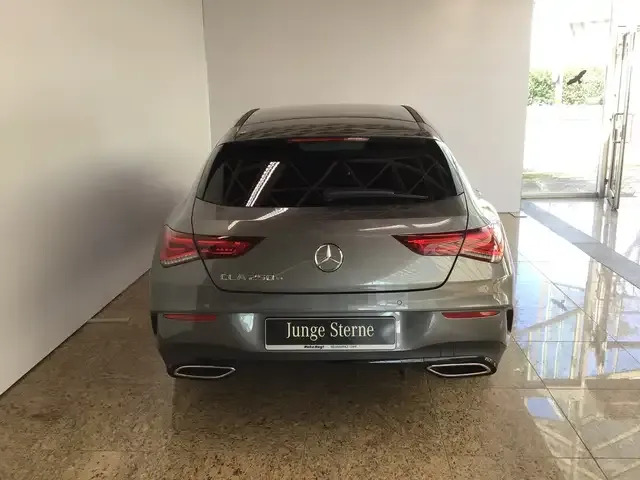 Mercedes-Benz CLA 250