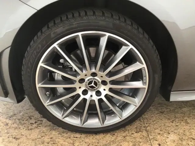 Mercedes-Benz CLA 250