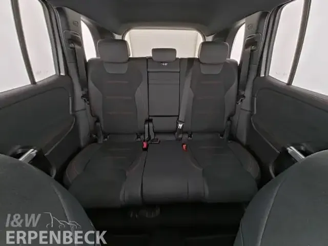 Mercedes-Benz EQB 300