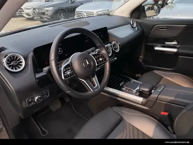 Mercedes-Benz GLA 180