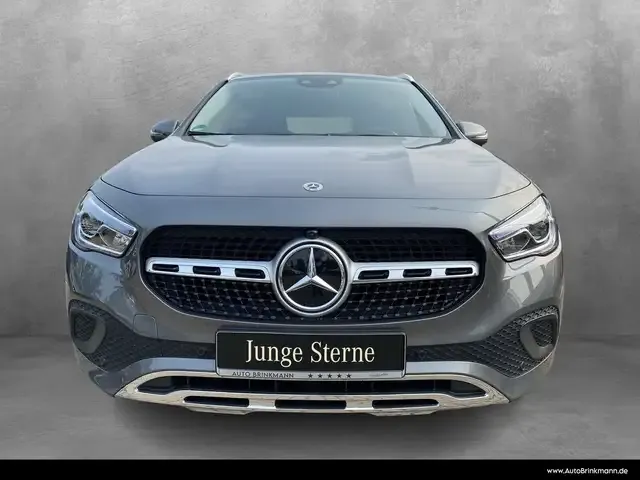 Mercedes-Benz GLA 180