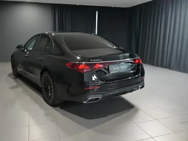 Mercedes-Benz E 220