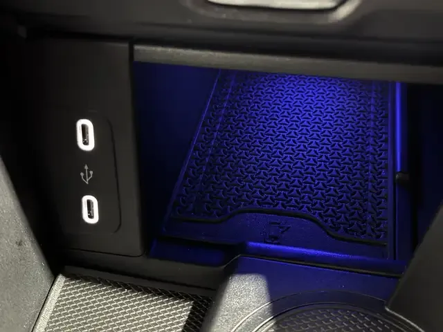 Mercedes-Benz EQE 300