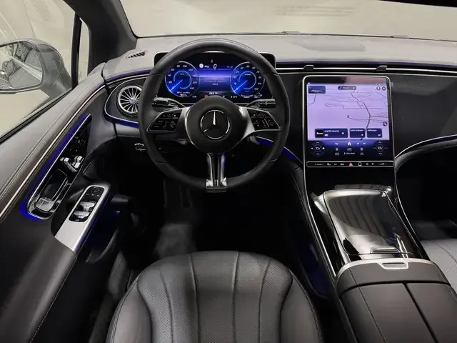 Mercedes-Benz EQE 300