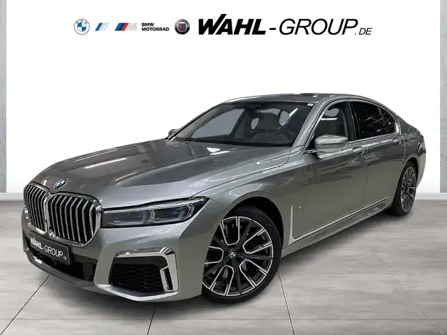 BMW 750