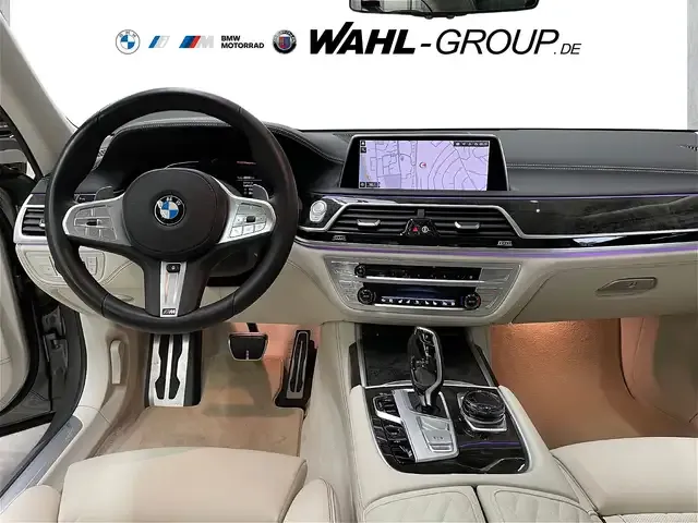 BMW 750