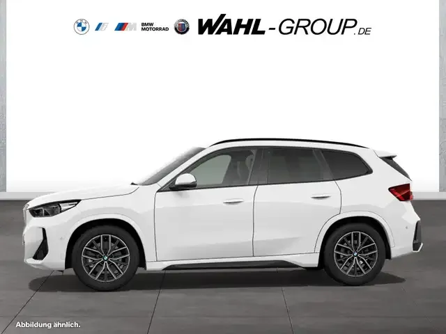 BMW iX1