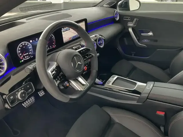 Mercedes-Benz A 45 AMG
