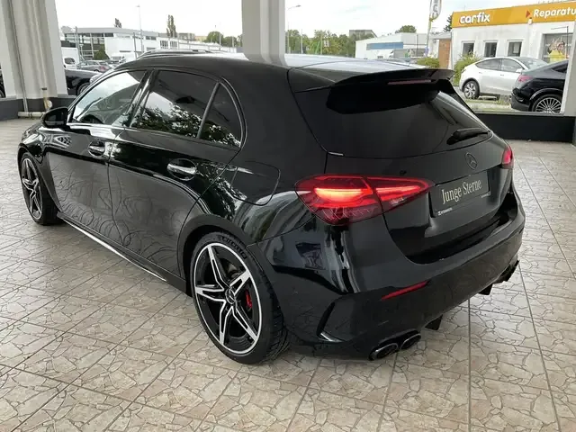 Mercedes-Benz A 45 AMG
