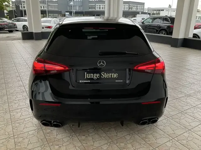 Mercedes-Benz A 45 AMG