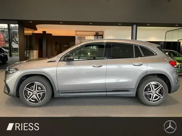 Mercedes-Benz EQA 250