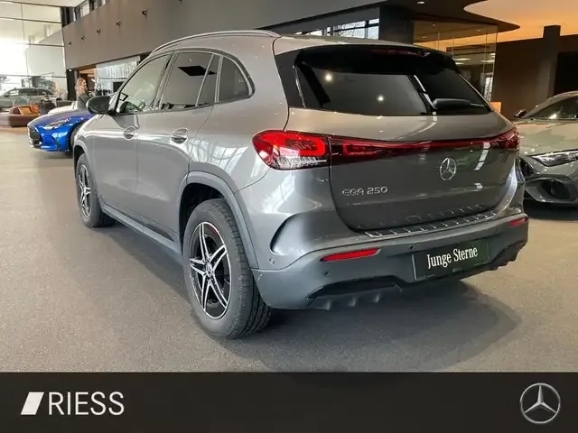 Mercedes-Benz EQA 250
