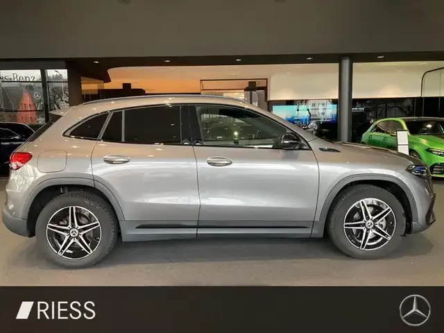 Mercedes-Benz EQA 250