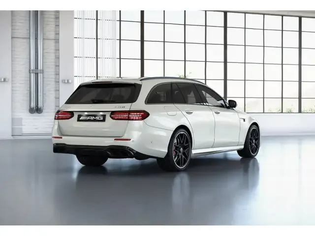 Mercedes-Benz E 63 AMG