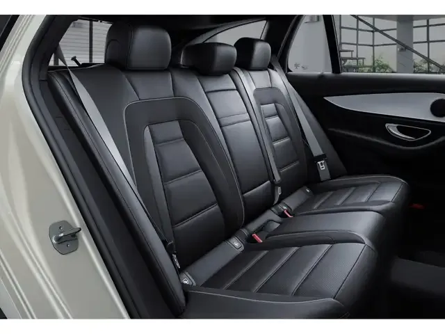 Mercedes-Benz E 63 AMG