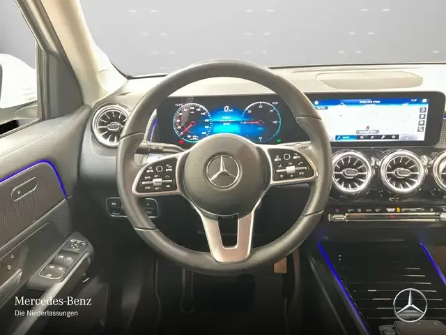 Mercedes-Benz EQB 250