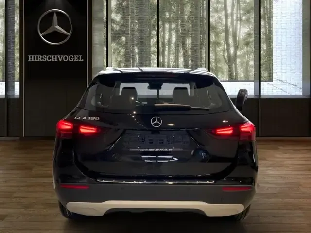 Mercedes-Benz GLA 180