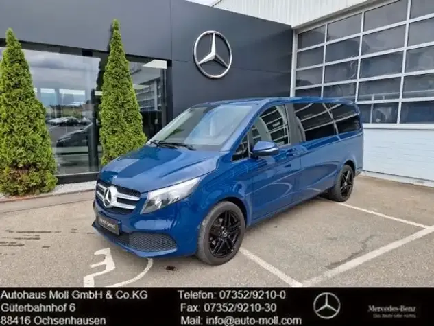 Mercedes-Benz V 220