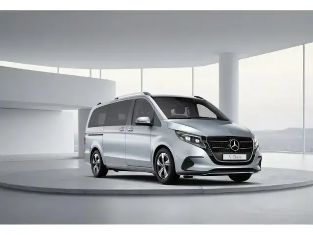 Mercedes-Benz V 220