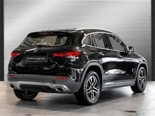 Mercedes-Benz GLA 250
