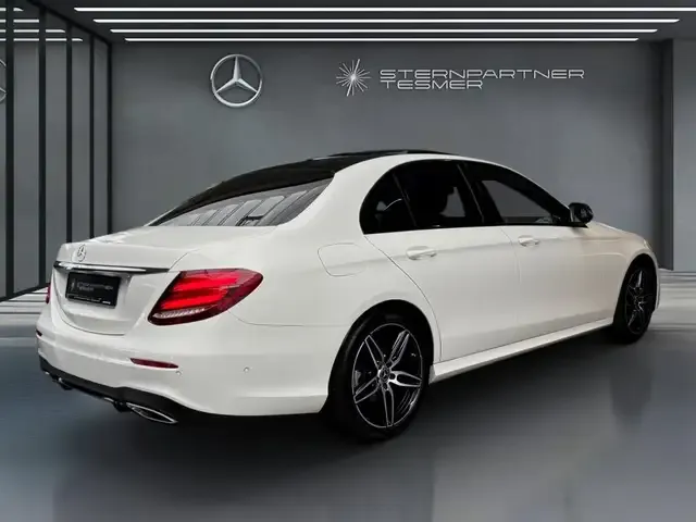 Mercedes-Benz E 200