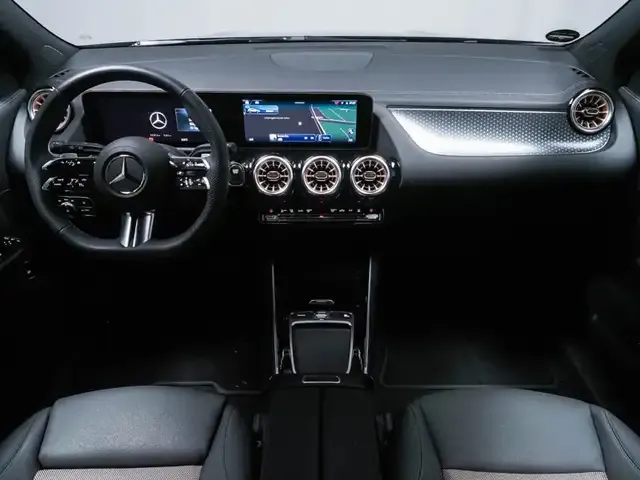 Mercedes-Benz EQA 300