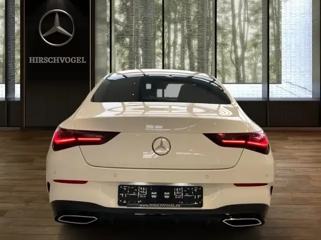 Mercedes-Benz CLA 220