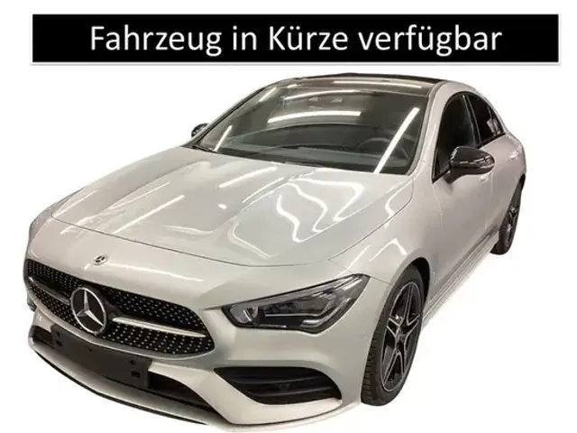 Mercedes-Benz CLA 200