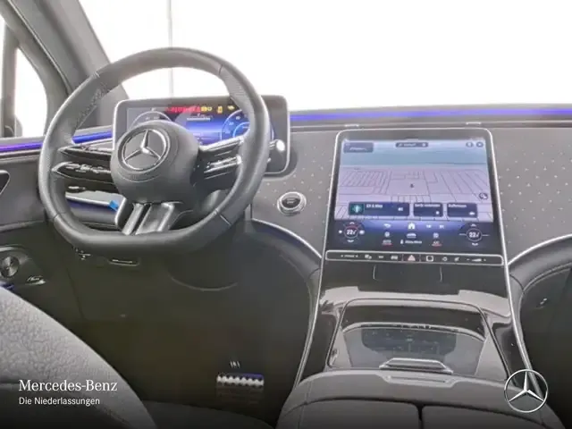 Mercedes-Benz EQE SUV
