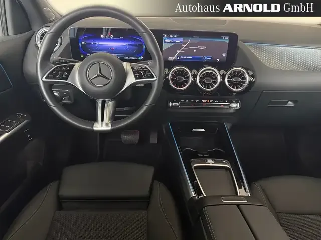 Mercedes-Benz EQA 300