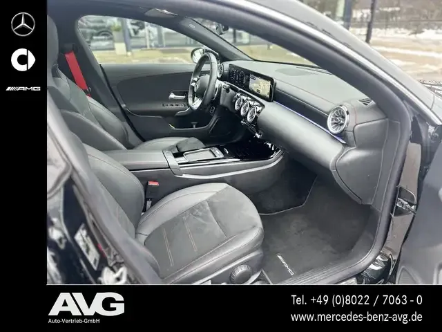 Mercedes-Benz CLA 35 AMG