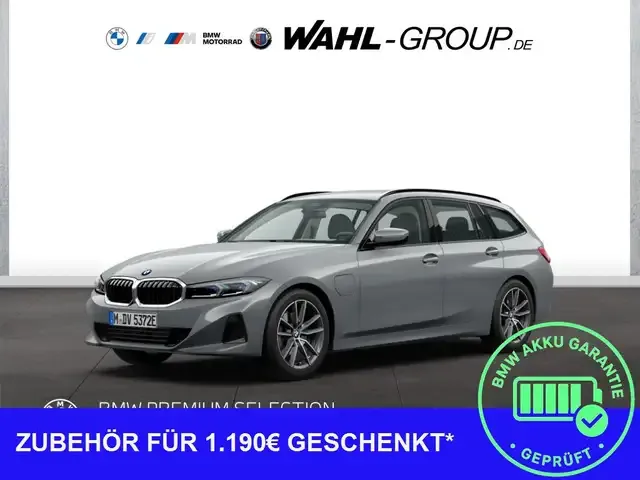 BMW 330