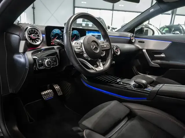 Mercedes-Benz CLA 220