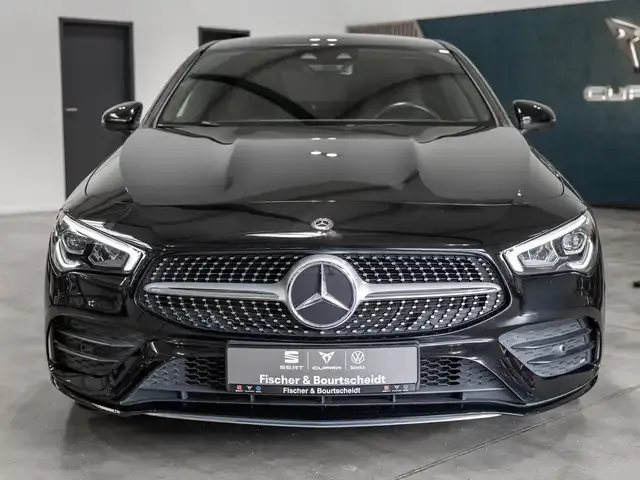 Mercedes-Benz CLA 220